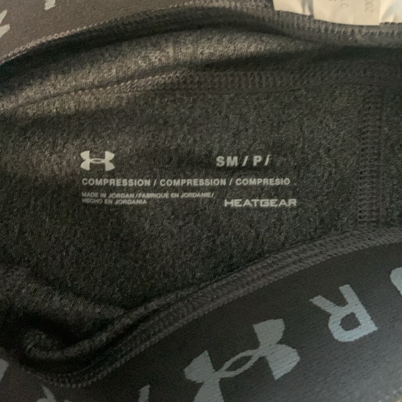 Under Armour Capri Leggings - Picture 3 of 3